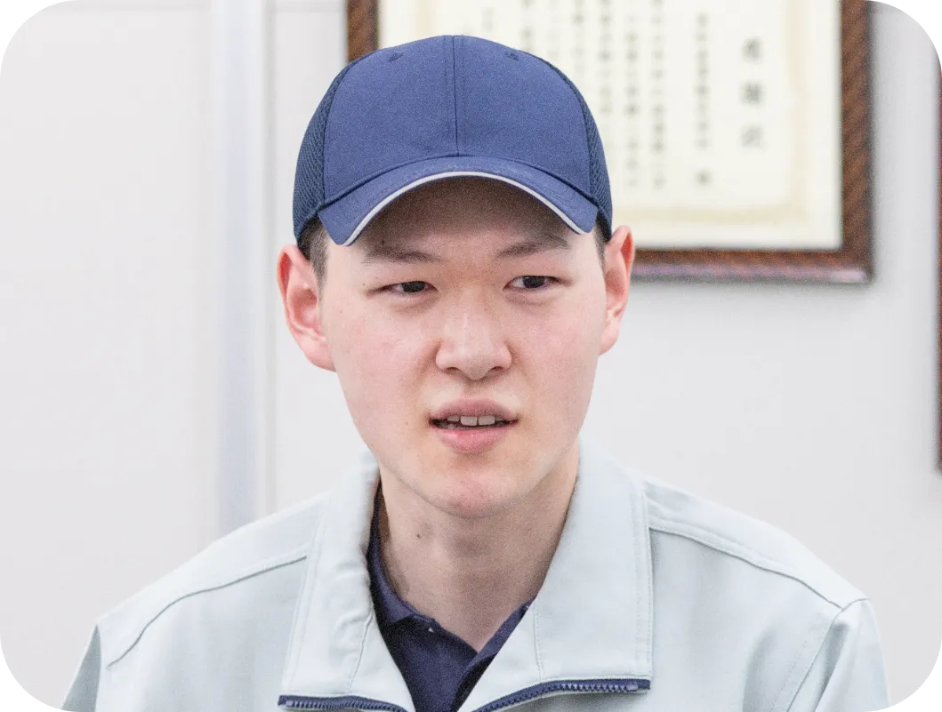 Y.Y.さんインタビューに答える様子