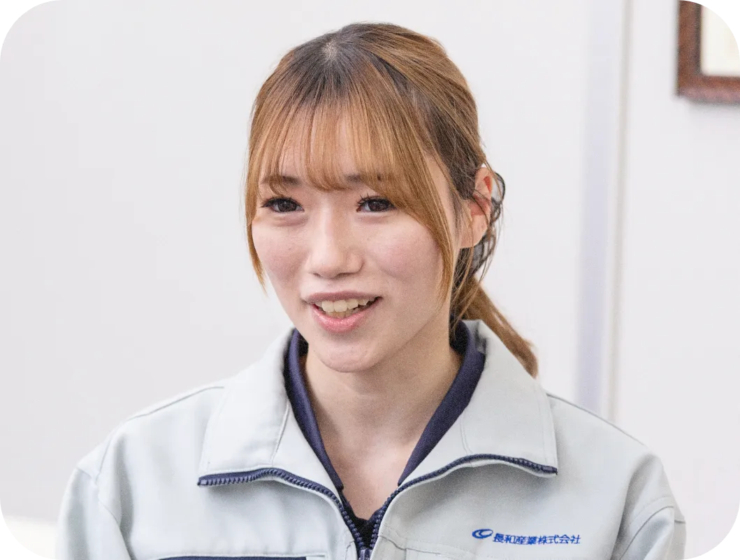 N.M.さんインタビューに答える様子